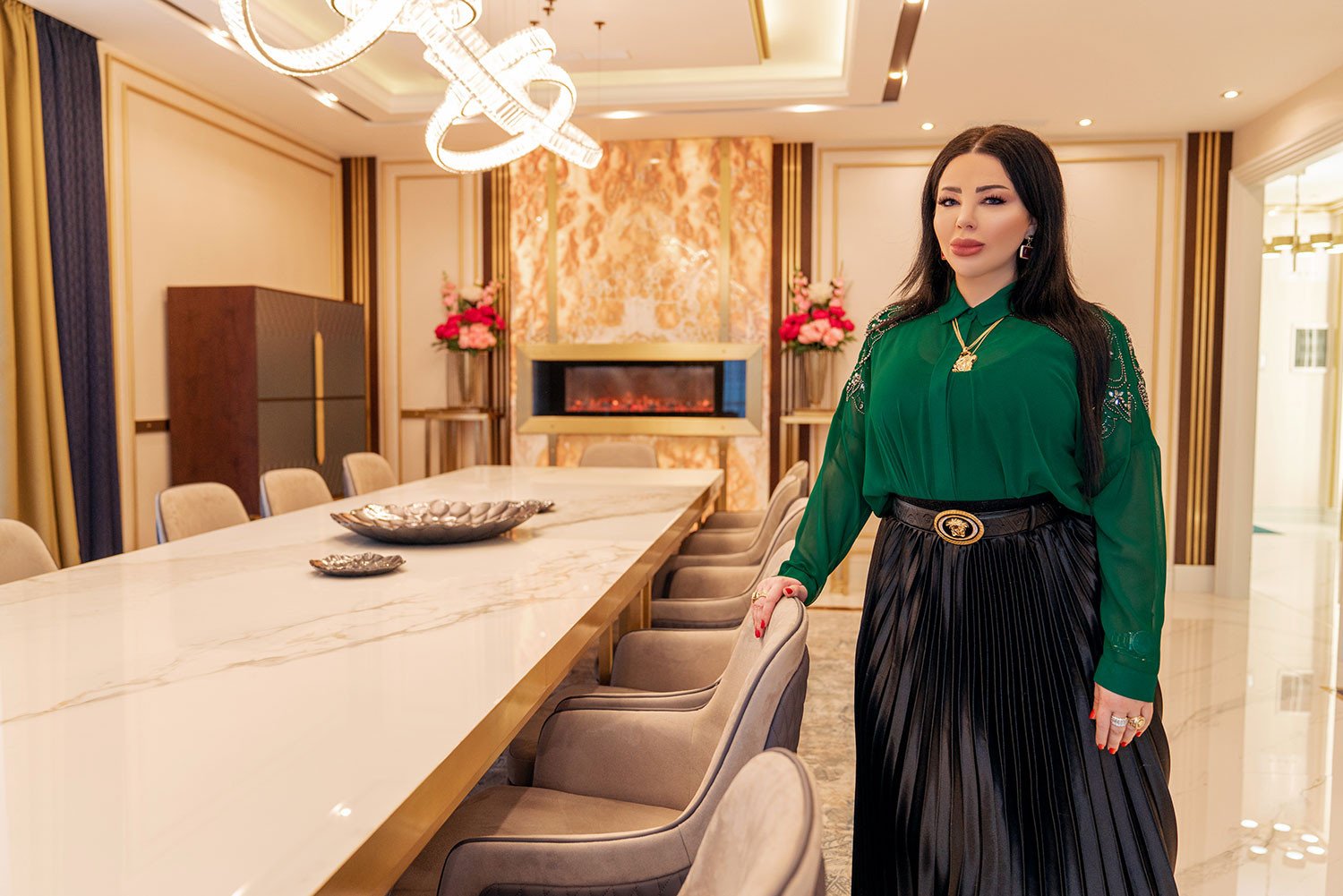 Top Interior Designer Katrina Antonovich Presents Amazing Dining Tables Design